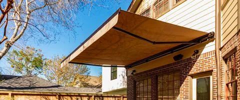 Retractable Awnings for Commercial Use: Benefits for Your Business